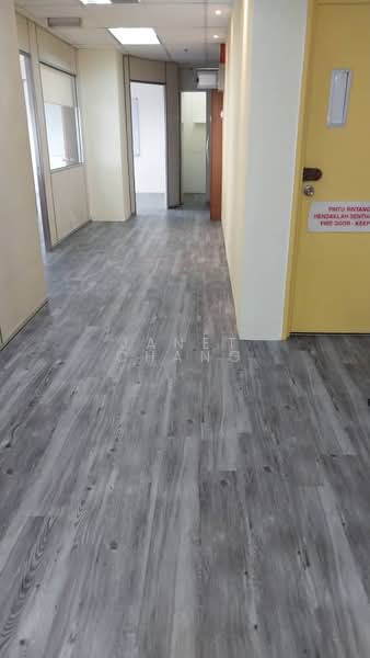 Office for Rent in Leisure Commerce Square (Petaling Jaya) - Janet Chang - Corridor - PropertyGuru.com.my
