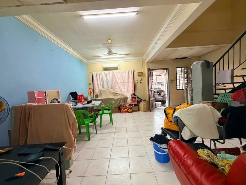 2-storey Terraced House for Sale in Taman Nusa Perintis (Iskandar Puteri (Nusajaya)) - Eva Siow - Living Room - PropertyGuru.com.my