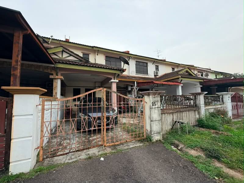 2-storey Terraced House for Sale in Taman Nusa Perintis (Iskandar Puteri (Nusajaya)) - Eva Siow - Exterior - PropertyGuru.com.my
