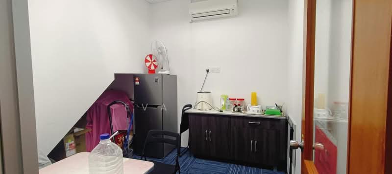 Shop for Rent in Taman Nusa Bestari 2 (Iskandar Puteri (Nusajaya)) - Eva Siow - Kitchen - PropertyGuru.com.my