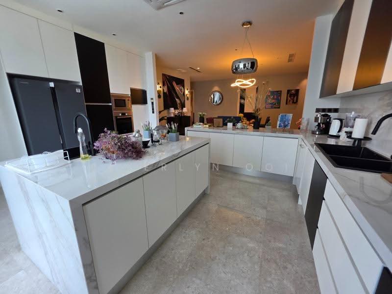 Service Residence for Sale at The Oval - Beverlyn Ooi - PropertyGuru.com.my