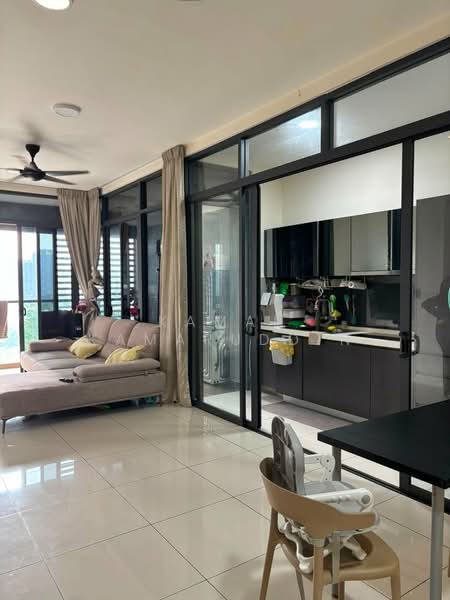 Kondominium untuk Disewa di Bennington Residences @ SkyArena - Kamal Kamaruddin - Living Room - PropertyGuru.com.my