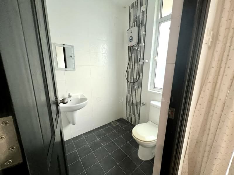 Link Bungalow for Rent in Jelutong (Penang) - Gan Chun Kai - PropertyGuru.com.my