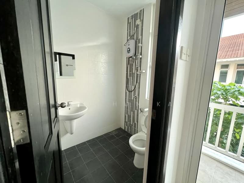 Link Bungalow for Rent in Jelutong (Penang) - Gan Chun Kai - PropertyGuru.com.my