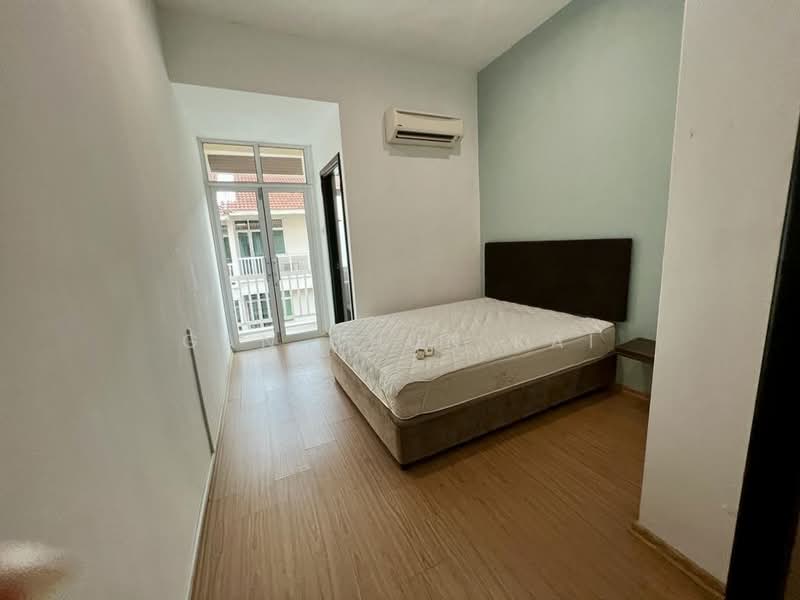 Link Bungalow for Rent in Jelutong (Penang) - Gan Chun Kai - PropertyGuru.com.my