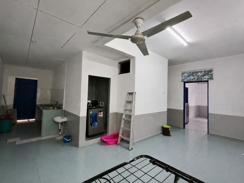 Rumah Teres 1 Tingkat untuk Dijual di Taman Universiti (Skudai) - Jade Gan - Kitchen - PropertyGuru.com.my