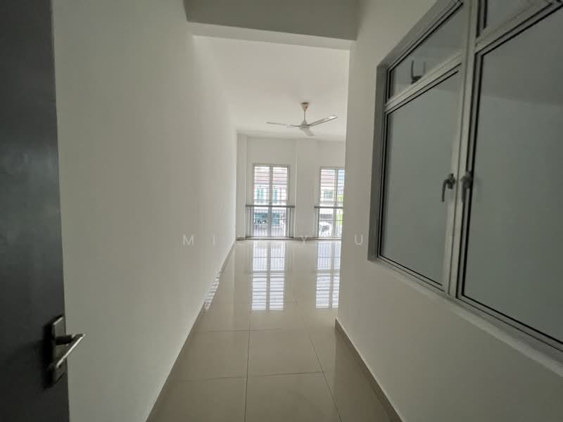 Rumah Teres 2 Tingkat untuk Dijual di Kota Kemuning (Shah Alam) - Miki You - Interior - PropertyGuru.com.my