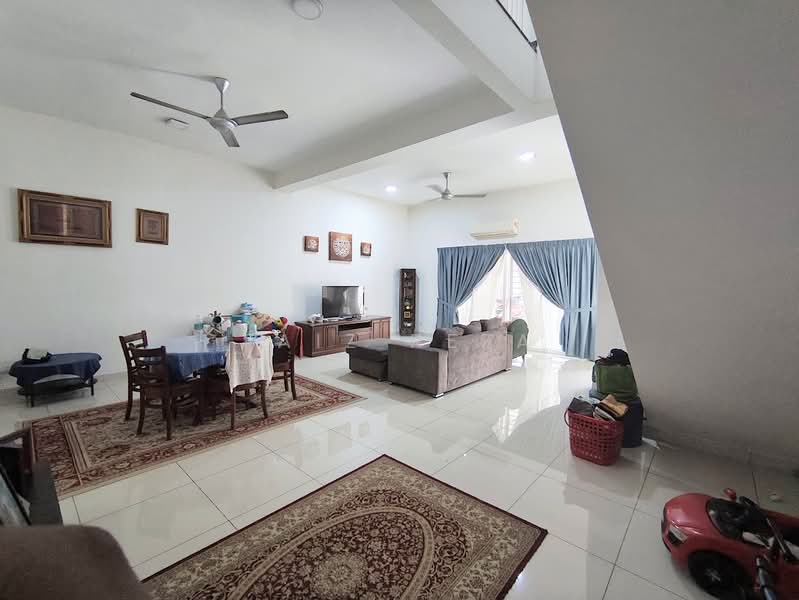 Rumah Teres 2 Tingkat untuk Dijual di Nilai Impian (Nilai) - FAIZ REZA - Living Room - PropertyGuru.com.my