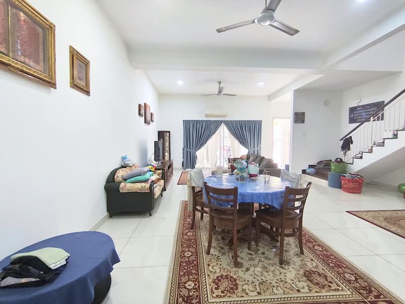 Rumah Teres 2 Tingkat untuk Dijual di Nilai Impian (Nilai) - FAIZ REZA - Living Room - PropertyGuru.com.my