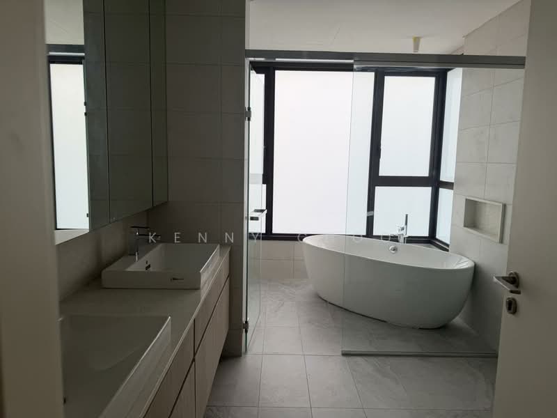 Servis Apartment untuk Disewa di Jendela Residences - Kenny Choo - Bathroom - PropertyGuru.com.my