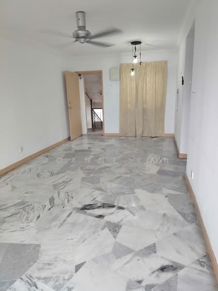 Pangsapuri untuk Disewa di Winner Court B - Joanne Yan - Living Room - PropertyGuru.com.my