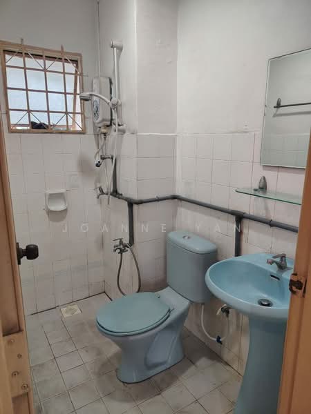 Pangsapuri untuk Disewa di Winner Court B - Joanne Yan - Bathroom - PropertyGuru.com.my