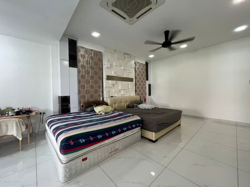 Bungalow for Sale in Bandar Kinrara Seksyen 9 (Bandar Kinrara) - Endy Hidayat - Bedroom - PropertyGuru.com.my