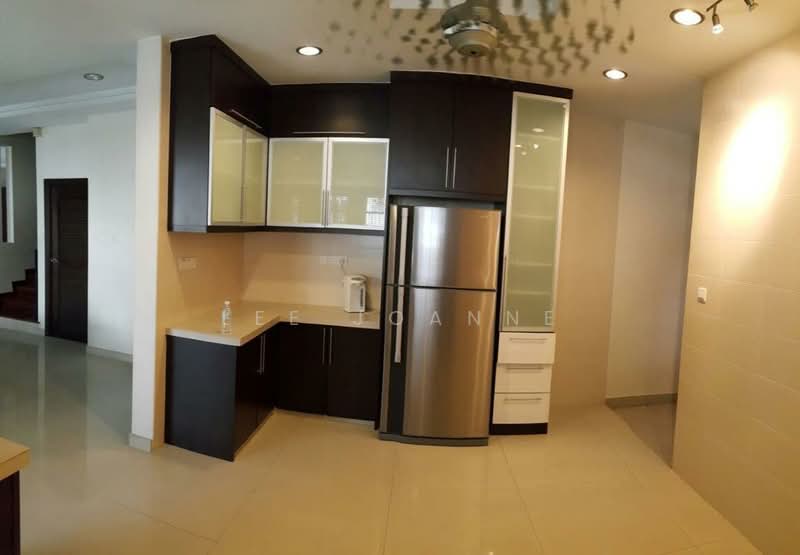 2-storey Terraced House for Rent in Ara Damansara (Petaling Jaya) - Lee Joanne - Kitchen - PropertyGuru.com.my