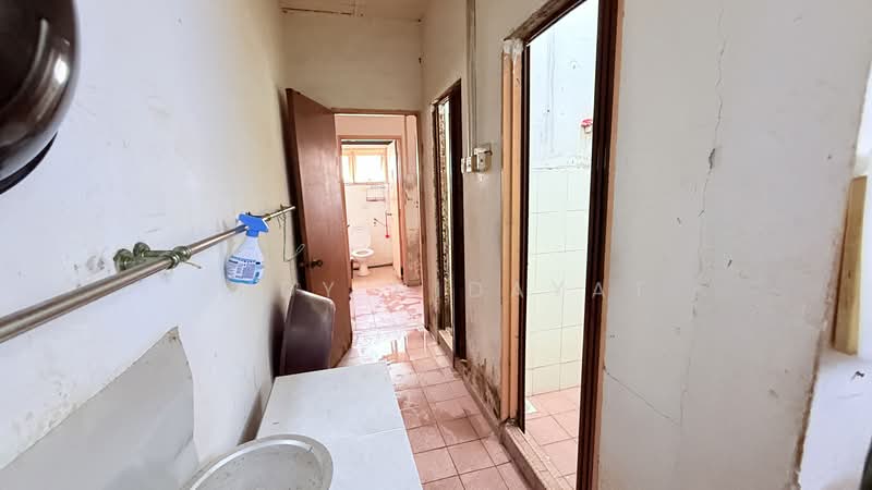 Kedai / Pejabat untuk Dijual di Bandar Baru Ampang (Ampang) - Endy Hidayat - Corridor - PropertyGuru.com.my