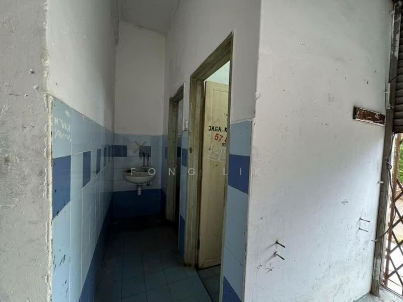 Shop for Sale in Mutiara Rini (Skudai) - Fong Lik - Interior - PropertyGuru.com.my
