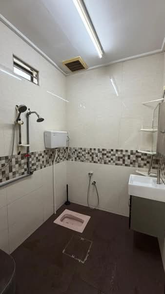 Rumah Teres 1 Tingkat untuk Dijual di Taman Puteri Wangsa (Ulu Tiram) - Zack Chow - Bathroom - PropertyGuru.com.my
