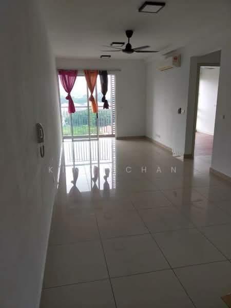 Kondominium untuk Dijual di Vina Residency (Vina Versatile Homes) - KINKI CHAN - Living Room - PropertyGuru.com.my