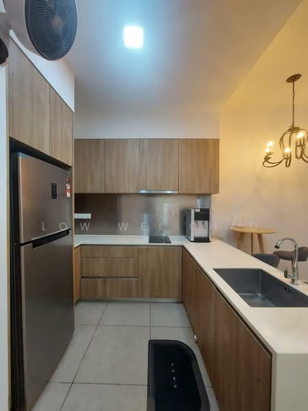 Kediaman Servis untuk Dijual di Petalz Residences - Low Wei Chao - PropertyGuru.com.my