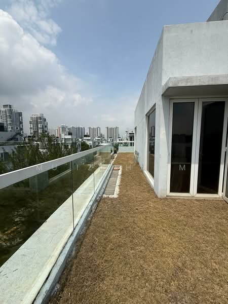 Zero-Lot Bungalow for Rent in Lakefront Villa (Cyberjaya) - Mu'izz Halim - Exterior - PropertyGuru.com.my