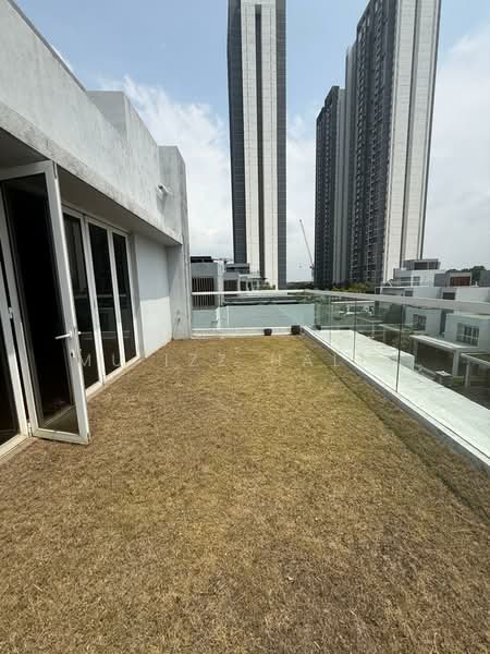 Zero-Lot Bungalow for Rent in Lakefront Villa (Cyberjaya) - Mu'izz Halim - Exterior - PropertyGuru.com.my