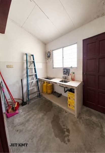 Rumah Teres 1 Tingkat untuk Dijual di Taman Orkid (Klang) - Zackinn Hoi - Kitchen - PropertyGuru.com.my