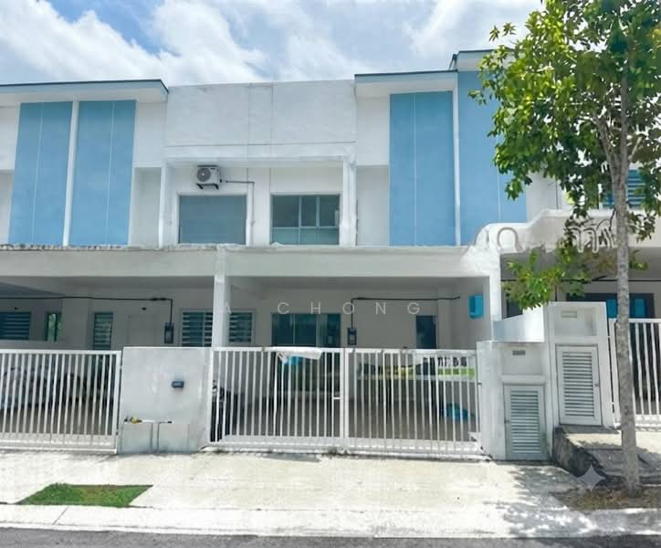 2-storey Terraced House for Sale in Bandar Seri Impian (Kluang) - A Chong - Exterior - PropertyGuru.com.my