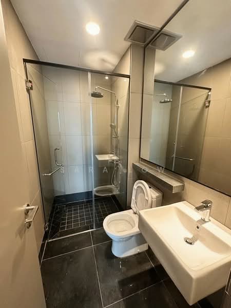 Servis Apartment untuk Dijual di Bloomsvale Menara Vista Petaling - Sara Low - Bathroom - PropertyGuru.com.my