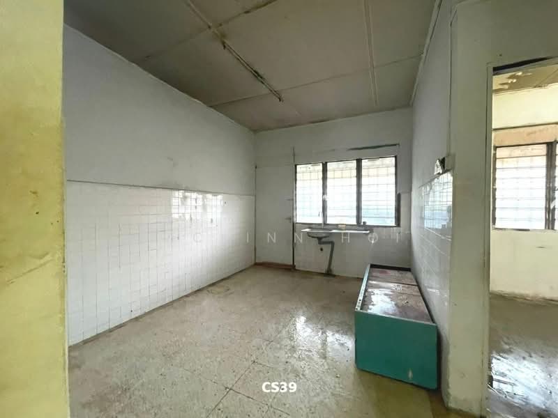 1-storey Terraced House for Sale in Taman Sentosa (Klang) - Zackinn Hoi - Kitchen - PropertyGuru.com.my