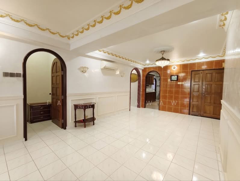 Kondominium untuk Dijual di Pandan Ville Condominium - Fauran Nawawi - Living Room - PropertyGuru.com.my