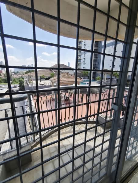 Kondominium untuk Dijual di Pandan Ville Condominium - Fauran Nawawi - PropertyGuru.com.my