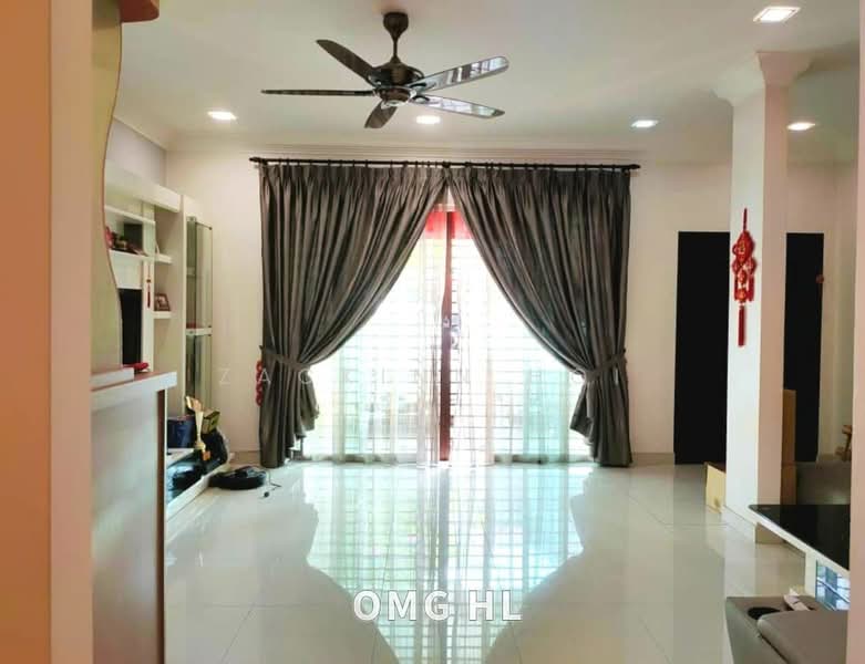 Rumah Teres 3 Tingkat untuk Dijual di Setia Alam ( Anjung Sari) (Setia Alam) - Zackinn Hoi - Living Room - PropertyGuru.com.my