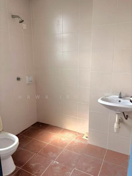 Condominium for Sale at Hijauan Heights - Hawa Ibrahim - Bathroom - PropertyGuru.com.my