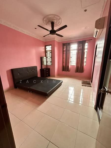 Rumah Teres 2 Tingkat untuk Disewa di Bandar Puteri Klang (Klang) - Zackinn Hoi - Bedroom - PropertyGuru.com.my