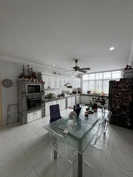 Rumah Banglo untuk Dijual di Bukit Damansara (Damansara Heights) - Yoong CF - Kitchen - PropertyGuru.com.my