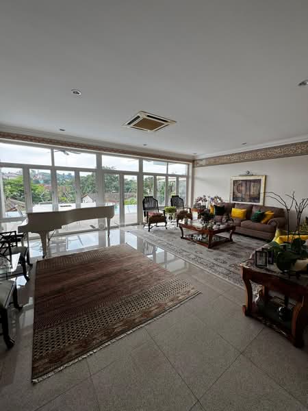 Rumah Banglo untuk Dijual di Bukit Damansara (Damansara Heights) - Yoong CF - Living Room - PropertyGuru.com.my