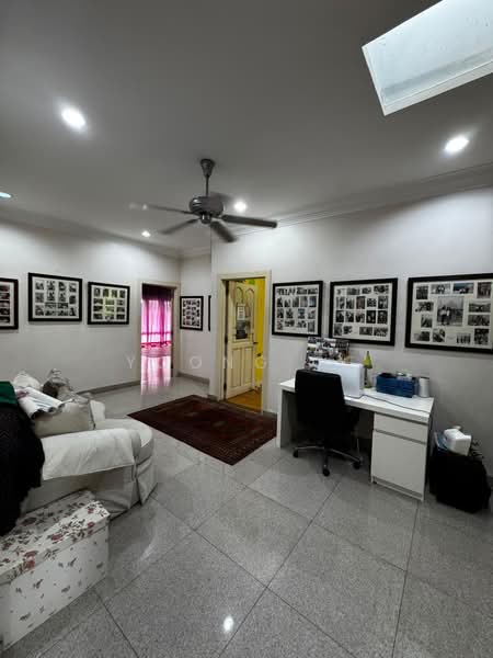 Rumah Banglo untuk Dijual di Bukit Damansara (Damansara Heights) - Yoong CF - Living Room - PropertyGuru.com.my