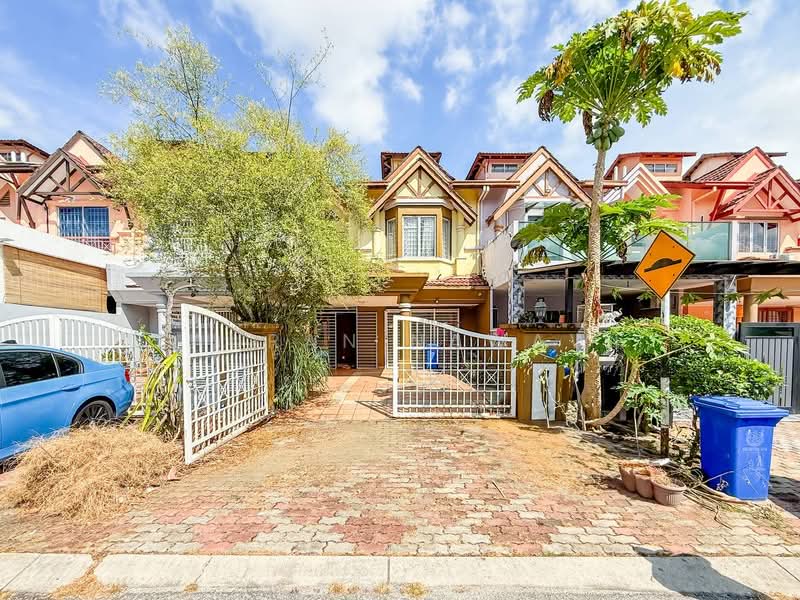 Rumah Teres 2 Tingkat untuk Dijual di Taman Bukit Subang (Shah Alam) - Fauran Nawawi - PropertyGuru.com.my