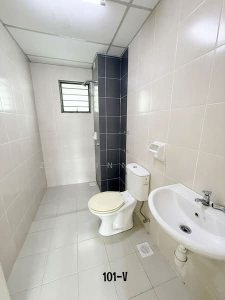 Pangsapuri untuk Disewa di Pangsapuri Seruling - Zackinn Hoi - Bathroom - PropertyGuru.com.my