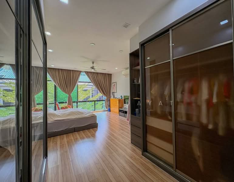 3-storey Terraced House for Sale in Serdang Lama (Seri Kembangan) - Endy Hidayat - Bedroom - PropertyGuru.com.my