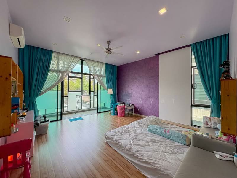 3-storey Terraced House for Sale in Serdang Lama (Seri Kembangan) - Endy Hidayat - Bedroom - PropertyGuru.com.my