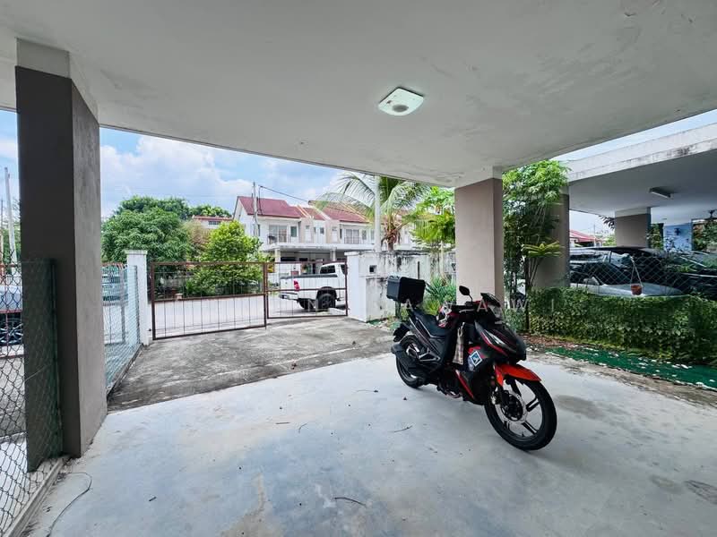 2-storey Terraced House for Sale in Alam Suria (Puncak Alam) - Fauran Nawawi - PropertyGuru.com.my
