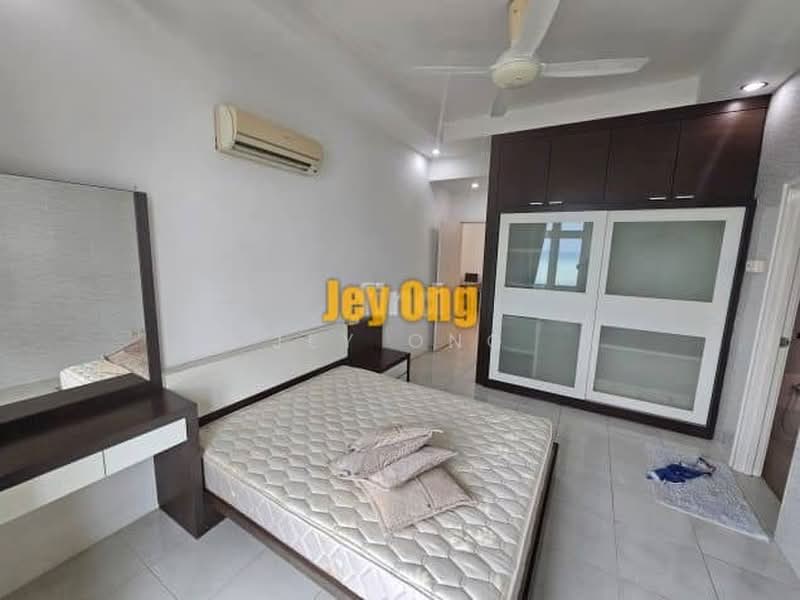 Kondominium untuk Disewa di Bayswater Resort Condominium - Jey Ong - Bedroom - PropertyGuru.com.my