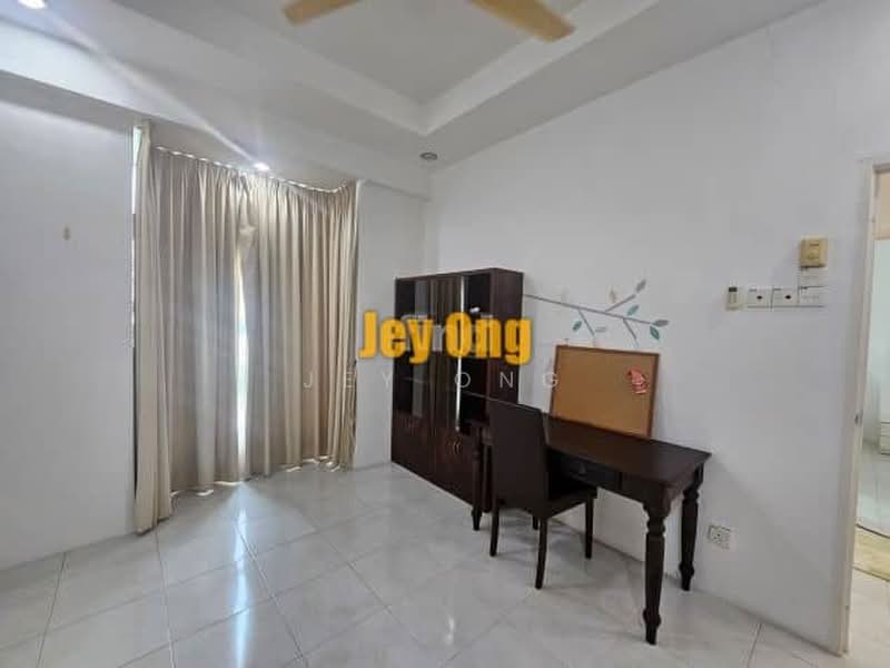 Kondominium untuk Disewa di Bayswater Resort Condominium - Jey Ong - Study - PropertyGuru.com.my