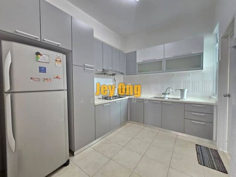 Kondominium untuk Disewa di Bayswater Resort Condominium - Jey Ong - Kitchen - PropertyGuru.com.my