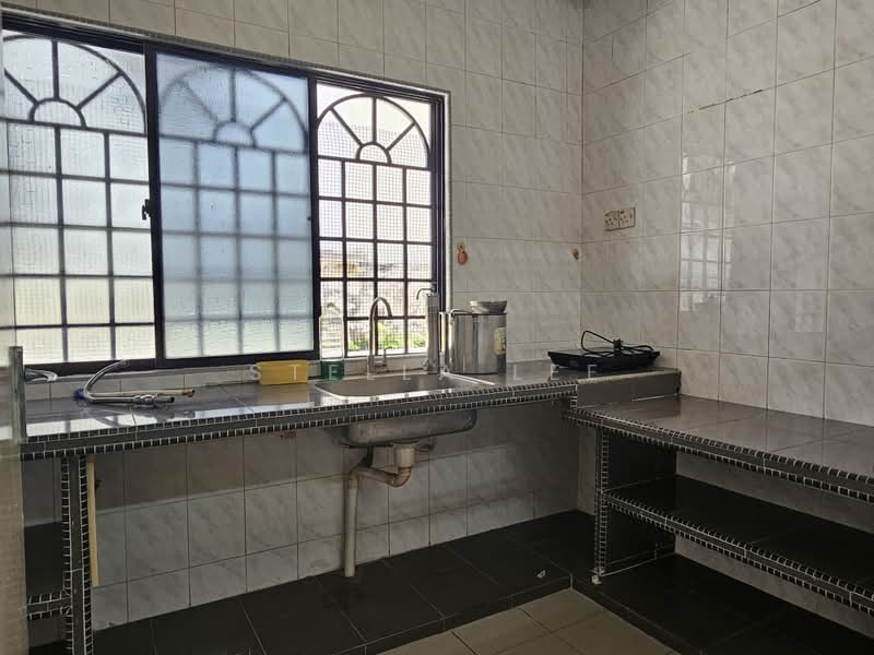 Rumah Teres untuk Disewa di Bandar Sungai Long (Selangor) - Stella Lee - Kitchen - PropertyGuru.com.my