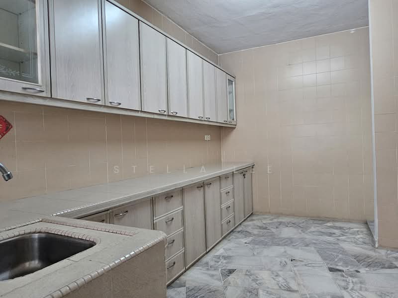 Rumah Teres untuk Disewa di Bandar Sungai Long (Selangor) - Stella Lee - Kitchen - PropertyGuru.com.my