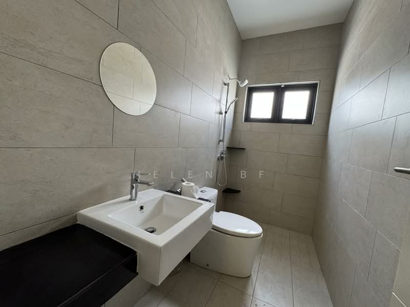 Rumah Berkembar untuk Disewa di Ujong Pasir (Melaka) - Helen BF - Bathroom - PropertyGuru.com.my