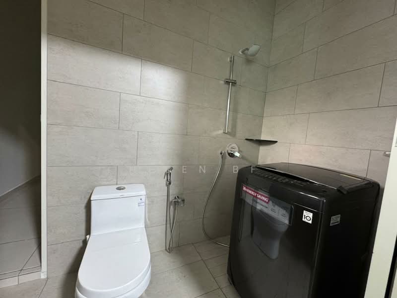Rumah Berkembar untuk Disewa di Ujong Pasir (Melaka) - Helen BF - Bathroom - PropertyGuru.com.my