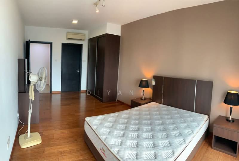 Pangsapuri untuk Dijual di Molek Pine 4 - Diyana - Bedroom - PropertyGuru.com.my